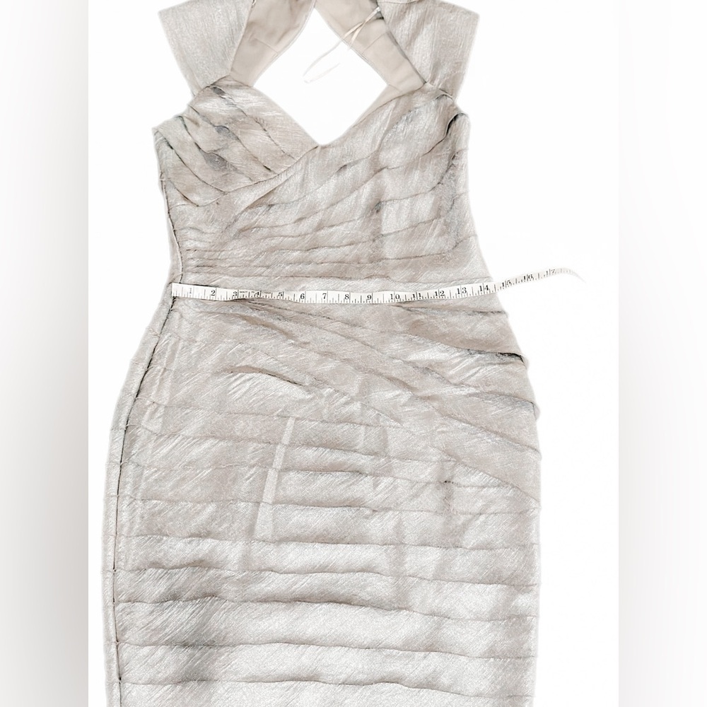 Stunning London Times Silver Elegant Dress - Size 6 for Glam Nights! - Picture 6 of 16